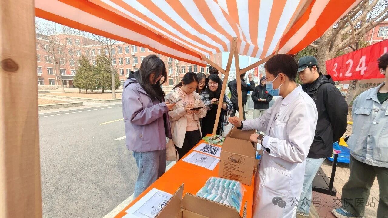 动员全社会共同参与